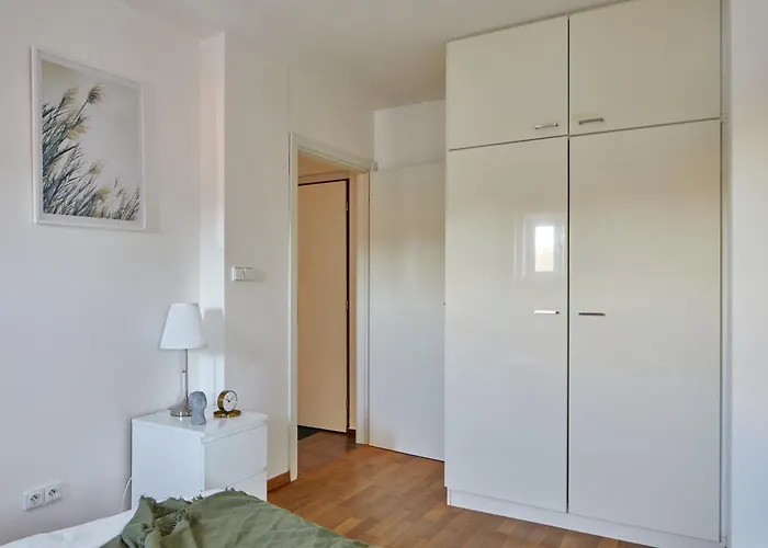 Days - Loft With Relax Zone Near Vltava River In New Town Apartment *