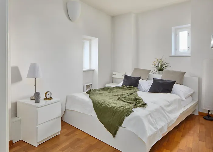 Apartment Days - Loft With Relax Zone Near Vltava River In New Town Prague