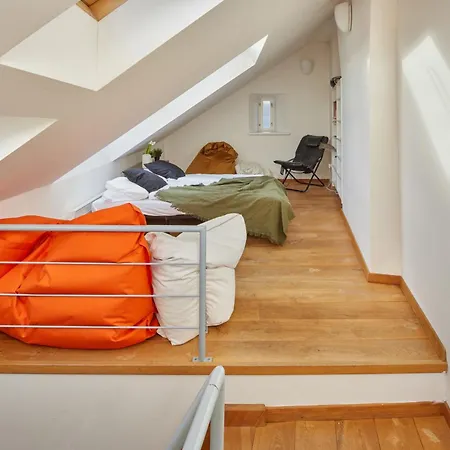 Days - Loft With Relax Zone Near Vltava River In New Town Prag